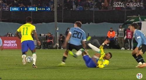 世预赛第4轮 乌拉圭vs巴西,巴西力克乌拉圭，强势领跑南美区